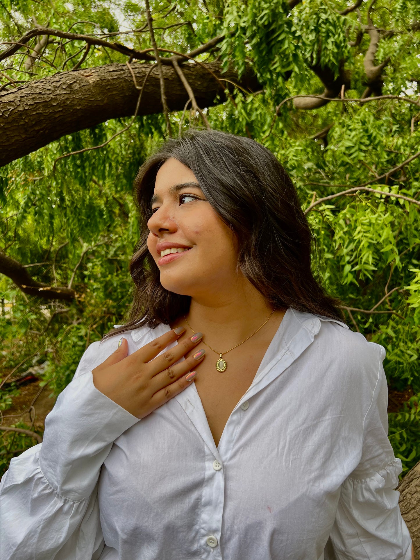 Moon Radiance – Gold Necklace