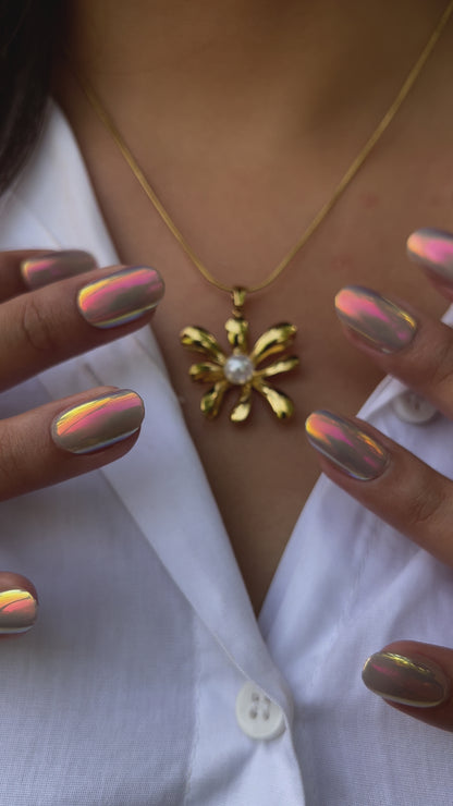 Pearl Blossom Gold Necklace